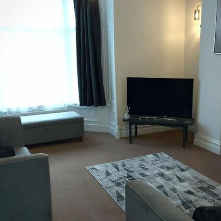 2 Bedroom City Centre Duplex Apt Preston  Esterno foto