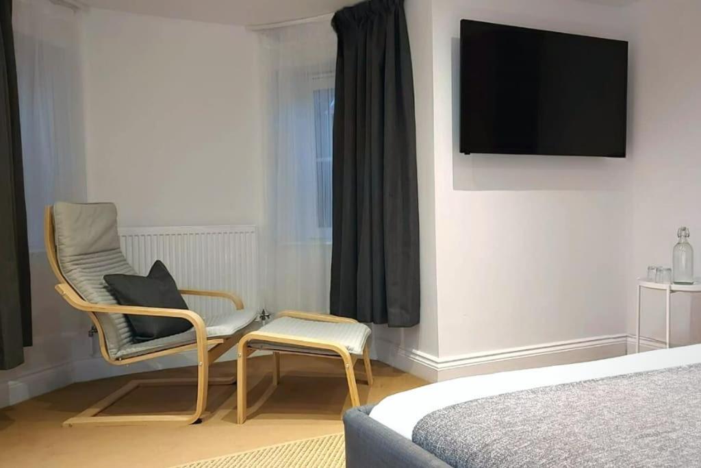 2 Bedroom City Centre Duplex Apt Preston  Esterno foto